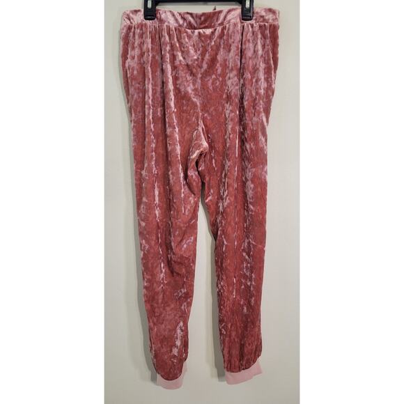 Betsey Johnson Pajamas Womens Medium 2 Piece Set Crushed Pink Velvet Pajamas - Picture 7 of 11